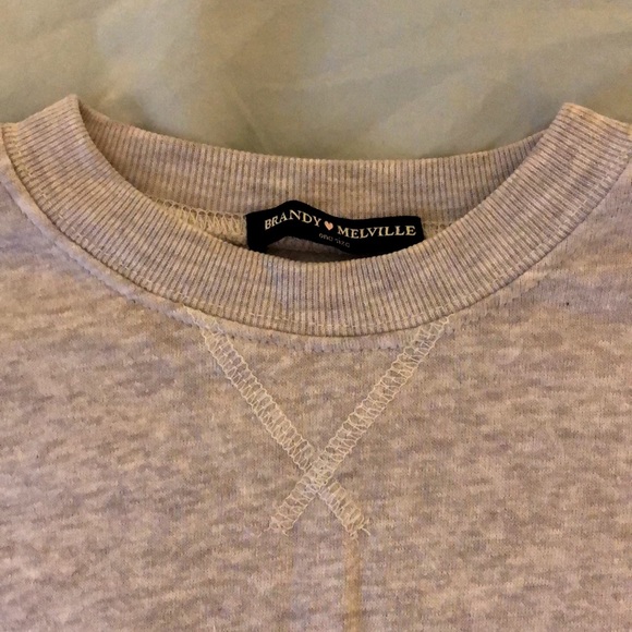 Brandy Melville plain grey sweatshirt - Picture 2 of 4